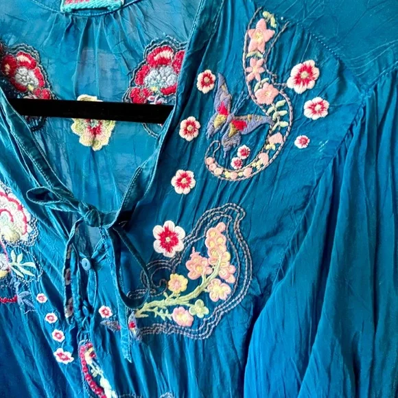 Long sleeve top by Johnny Was - Picture 7 of 10